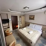 Ideal Hotel 3*