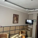 Ideal Hotel